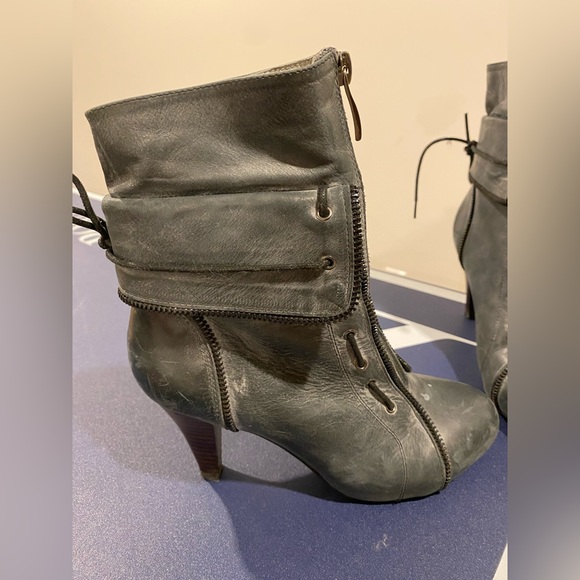 Booties - Picture 4 of 4